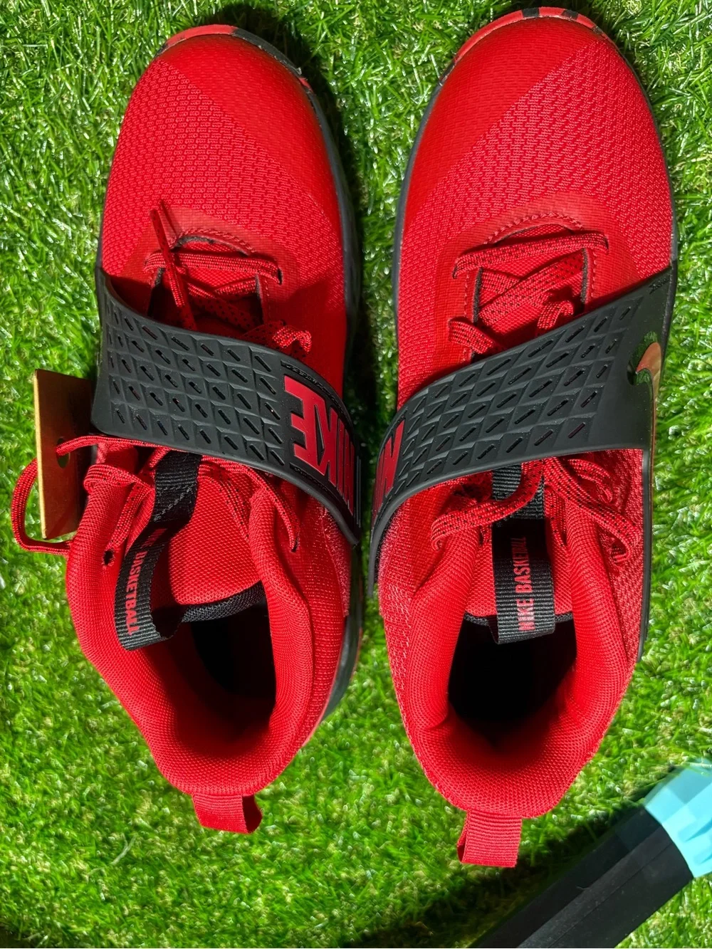 Nike Men's Red and Black Athletic Shoes 6youth, women’s 7.5. Basketball sneakers